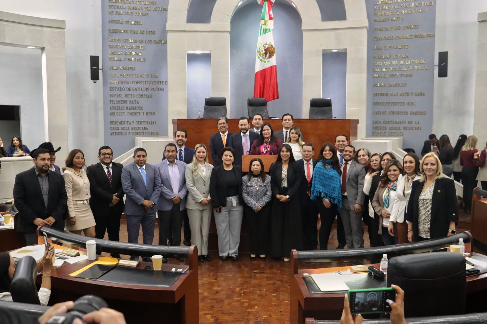 Comparece la Fiscalía General del Estado en el Congreso